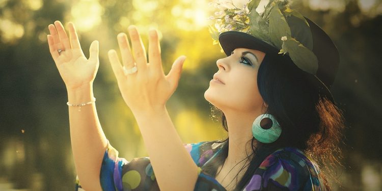 Exploring Minimalism: Finding Happiness through a Simplified Lifestyle