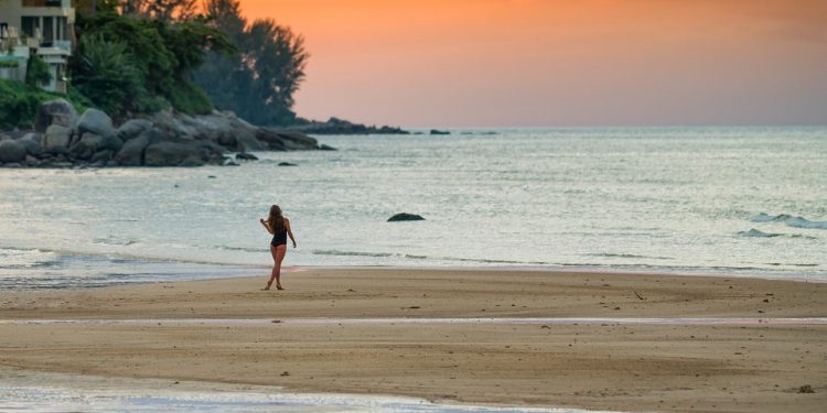 Swimwear Dos and Don’ts: Expert Tips for A Flawless Beach Look