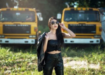 The Beauty of Slow Living: How to Find Peace and Joy in the Present Moment