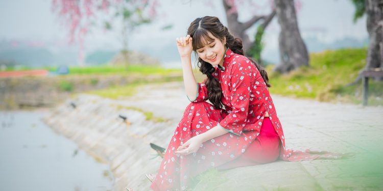 Beauty Beyond Age: Celebrating the Influence of Makeup on Women of Every Generation