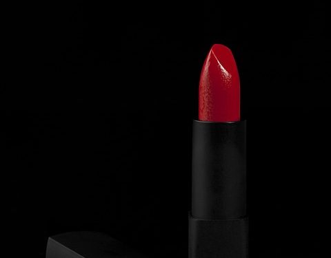 Revolutionary Makeup Products Set to Transform Your Beauty Routine