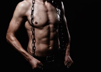 The Science Behind Muscle Shirts: Do They Really Help Build Muscle?