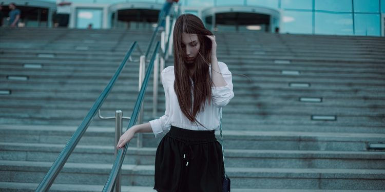 The Psychology of Skirts: Understanding the Symbolism Behind Different Styles