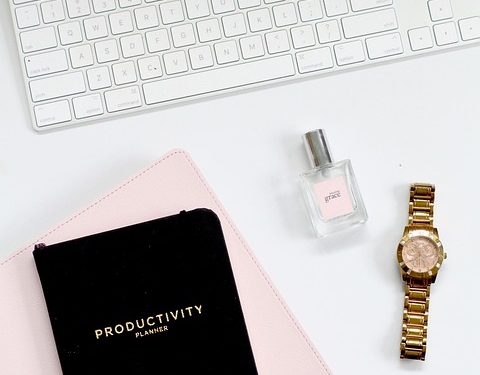 From Start-Up to Global Empire: The [Brand] Phenomenon