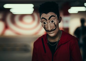 Behind the Seams: The History and Cultural Significance of Jumpsuits