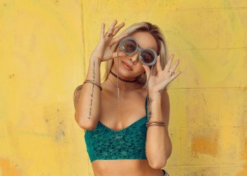 Breaking Fashion Barriers: How Style Experiments are Shaping the Industry