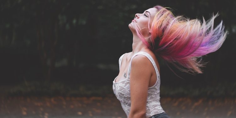 Breaking the Rules: The Art of Mixing and Matching Styles for a Unique Look