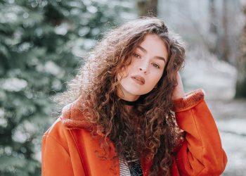 The Power of Accessories: Elevating Your Outfits with the Right Details