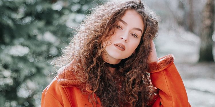 The Power of Accessories: Elevating Your Outfits with the Right Details