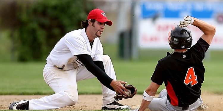 Unraveling the Secrets of Sweat-Wicking Athletic Shorts: Stay Dry for Peak Performance