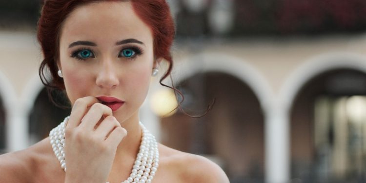 Shorts in the Workplace: Breaking Fashion Boundaries