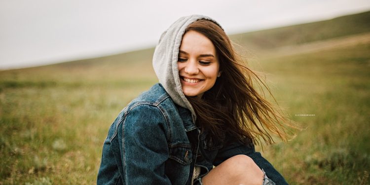 Hoodies and Social Identity: How Clothing Reflects Community and Belonging